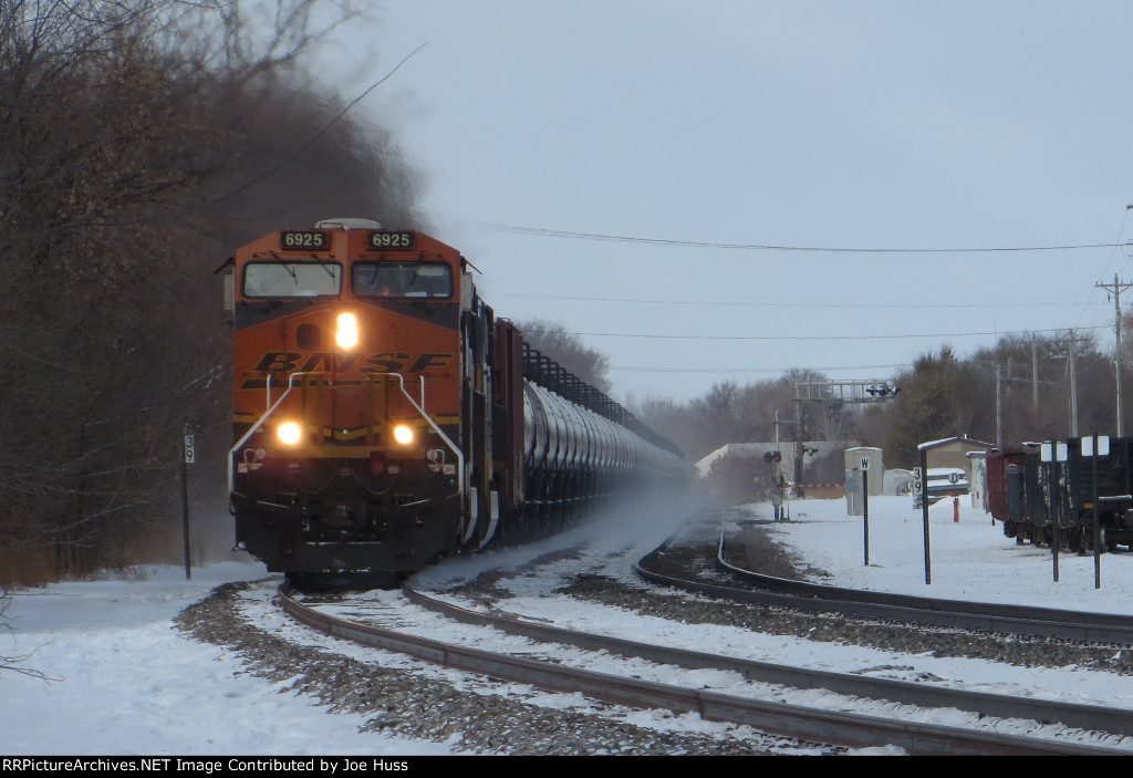 BNSF 6925 East